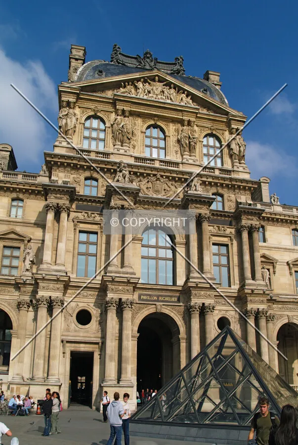 Facade to the court yard