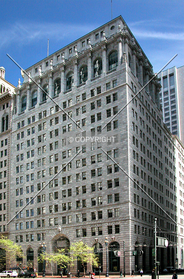 A San Francisco landmark from the north, across Market Street