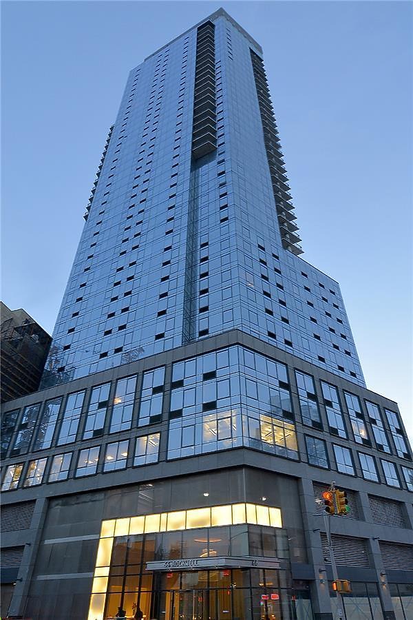 Photo 310-185-736