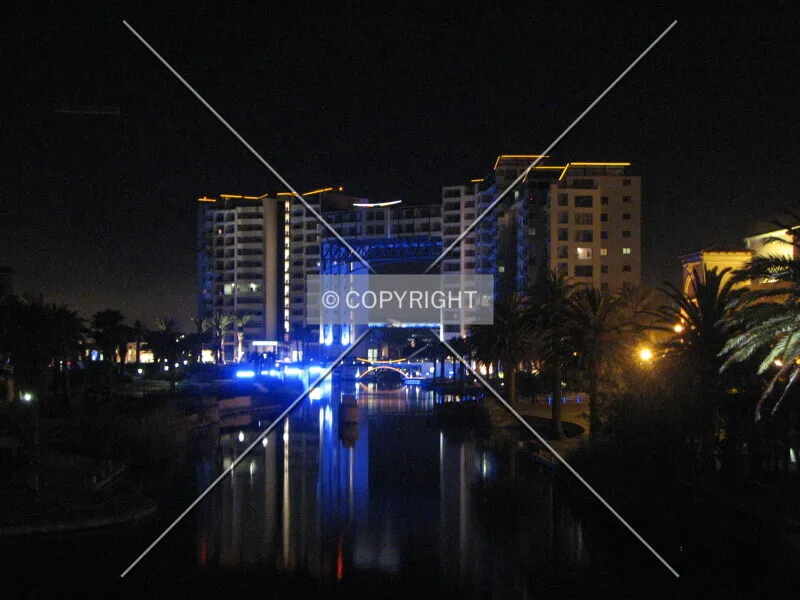 Photo 310-228-853