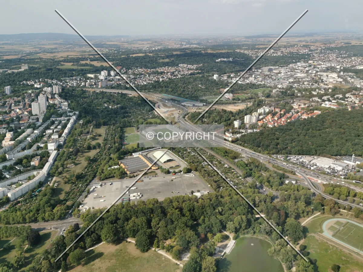 Flight with a helicopter over Frankfurt