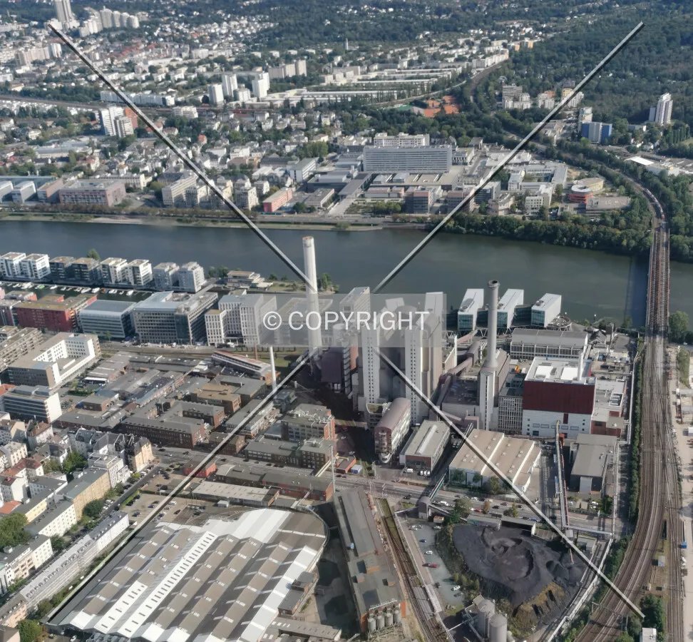 Flight with a helicopter over Frankfurt