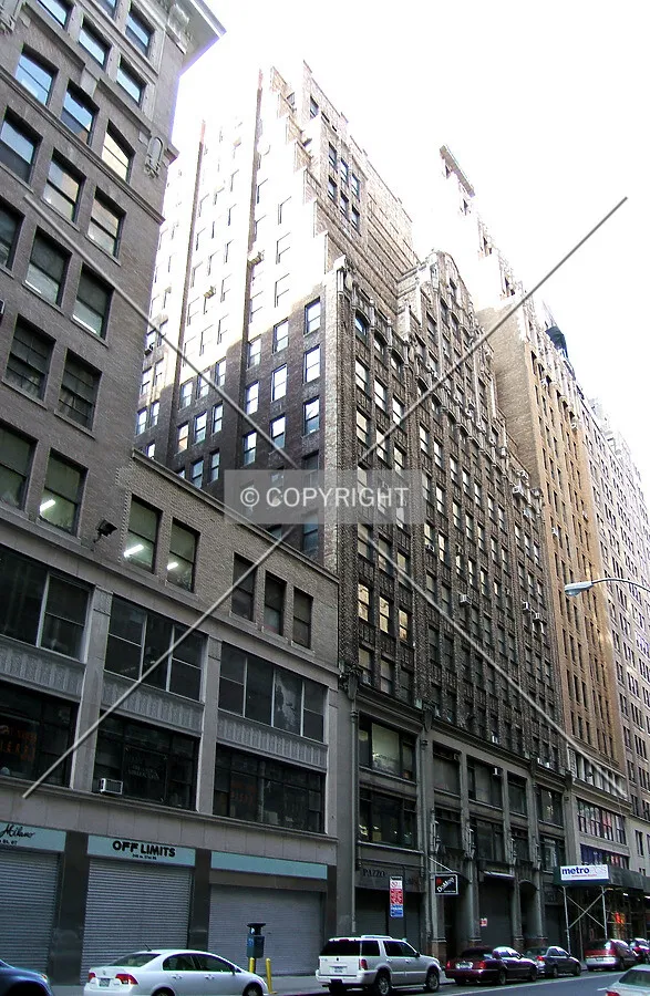 Photo 317-116-661