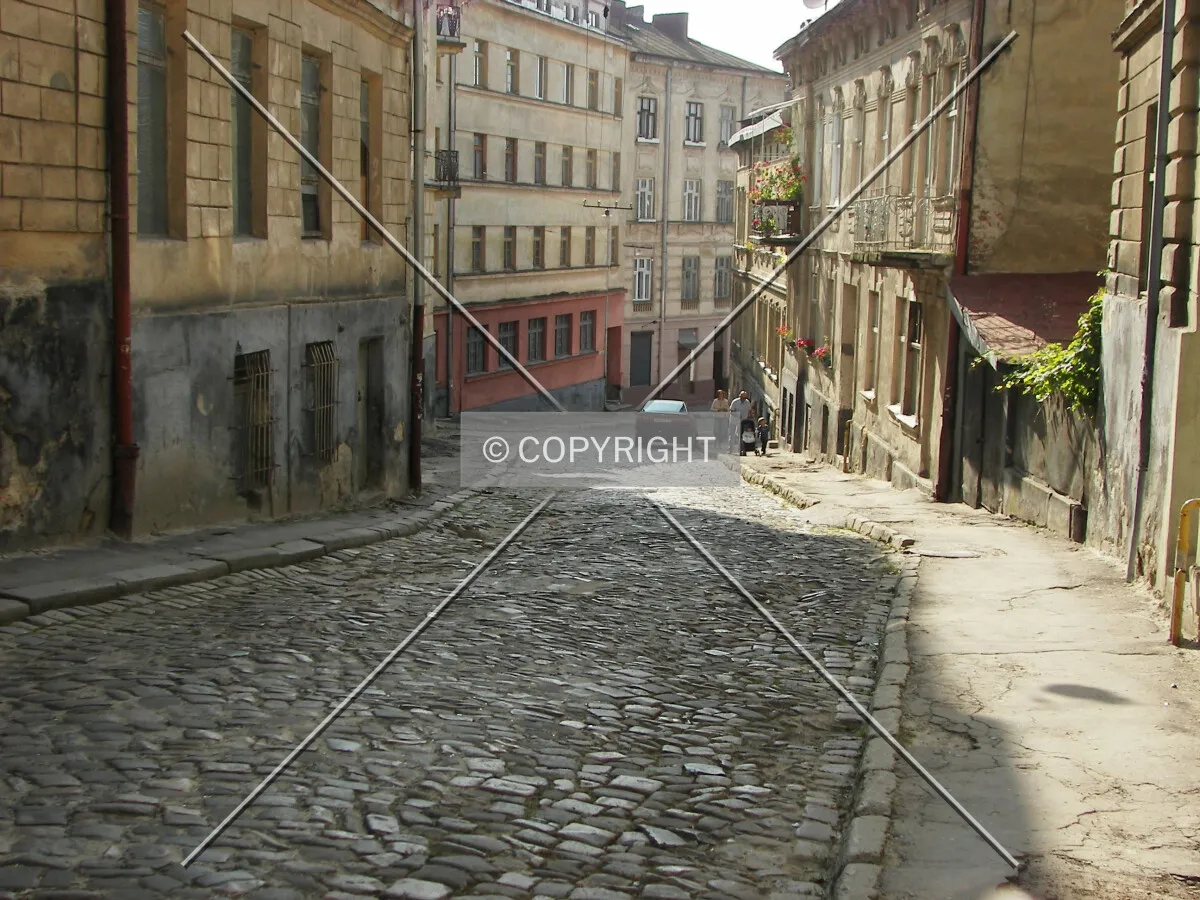 Looking down Mulyars'ka Street