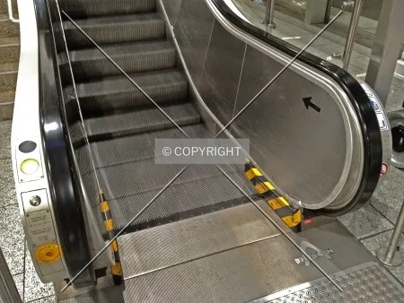 Thyssen escalator