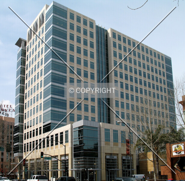 Photo 320-191-384