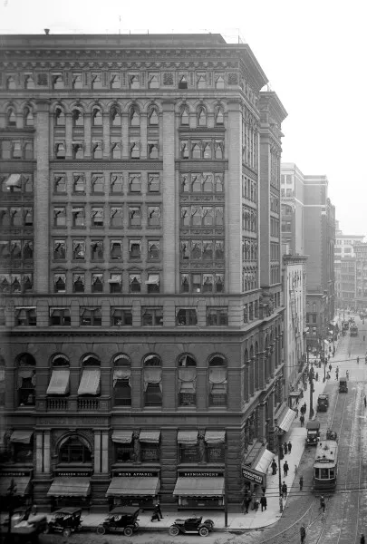 Photo 320-609-785