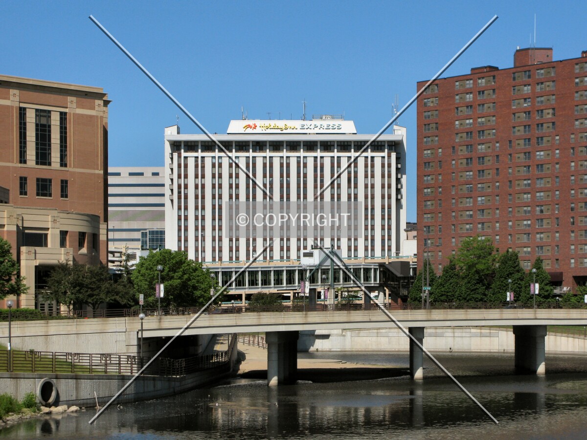 Distant view to the west from Mayo Park, along the Zumbro River