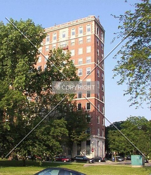 Photo 320-975-136