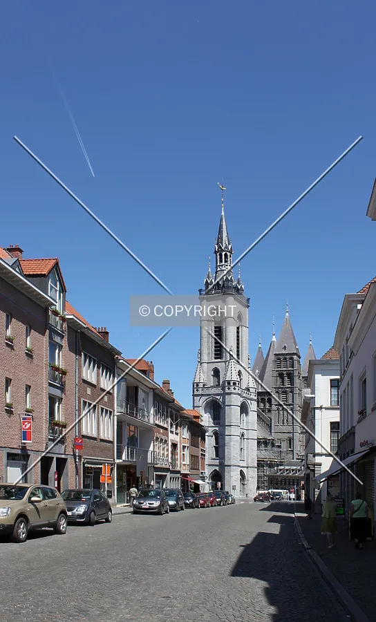 Distant view from Rue Saint-Martin