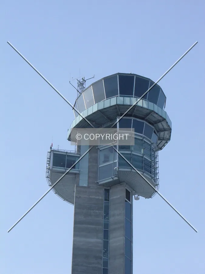 Close-up of the tower cabin