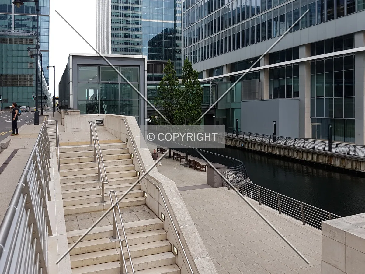 Photo 323-256-729