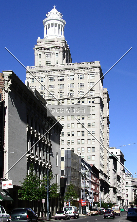 Looking east along Carondelet Street