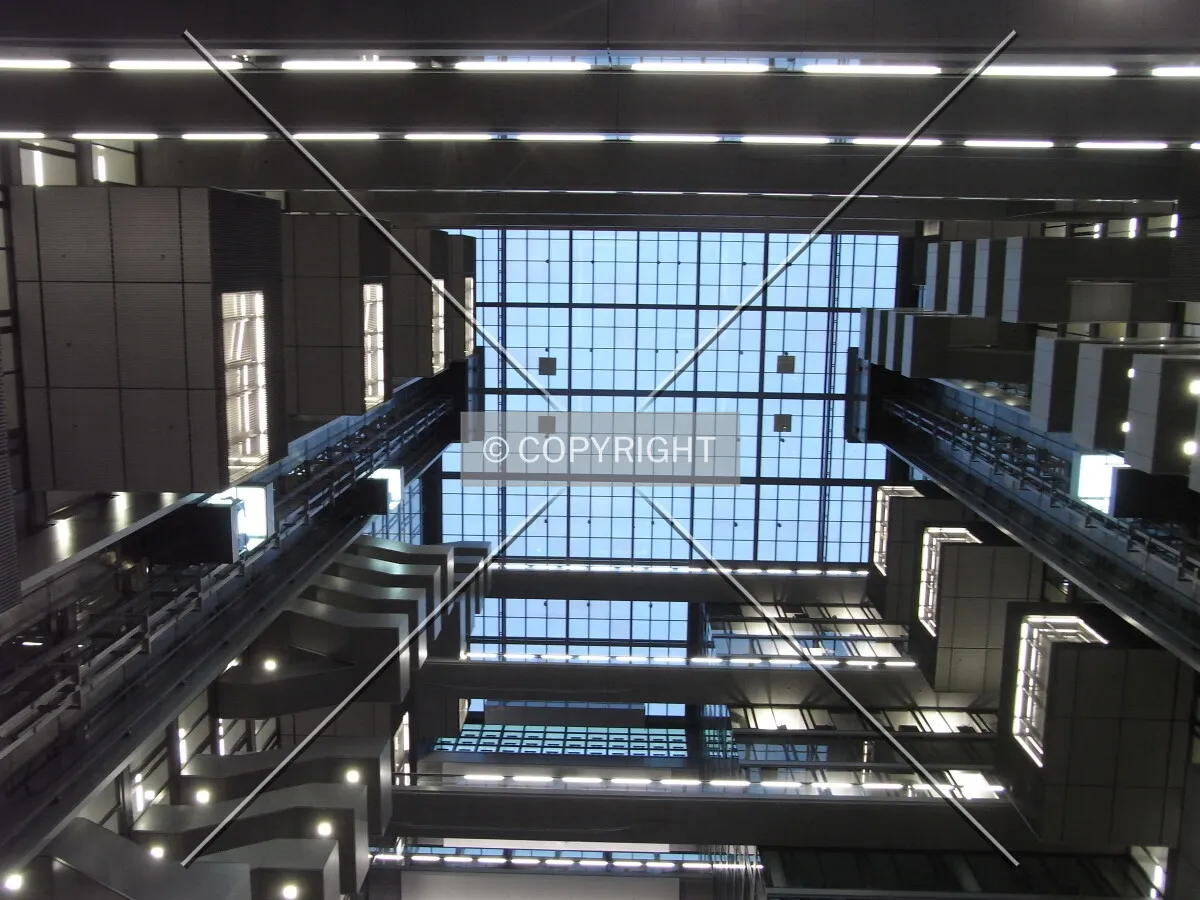 Inside Deutsche Börse Cube - Looking up the skylight