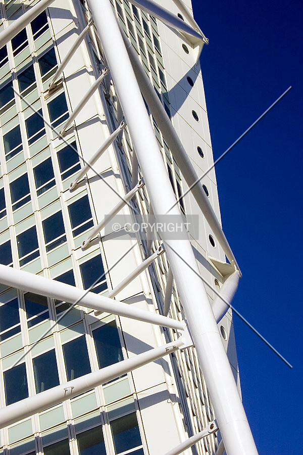 North side's structural detail