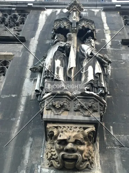 Photo 325-402-968