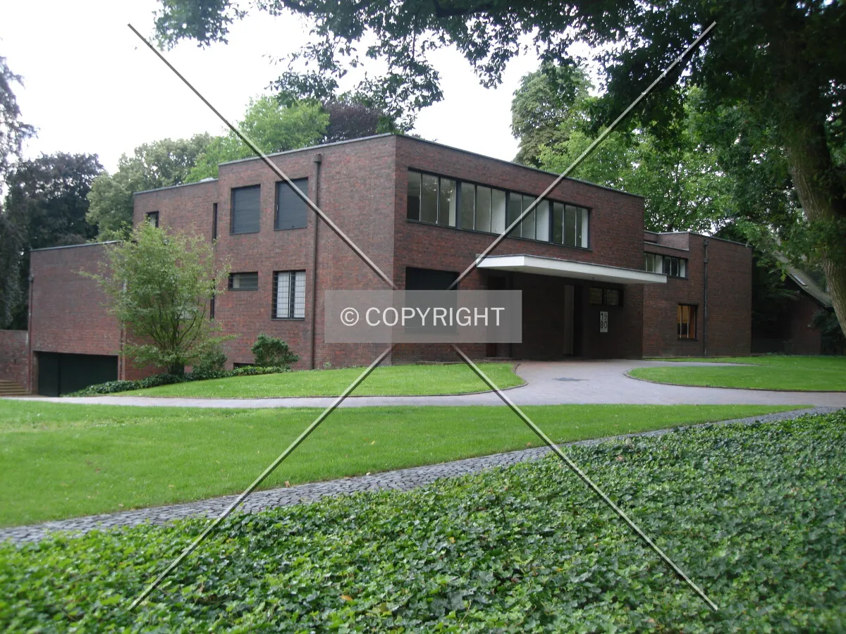 Photo 327-270-668