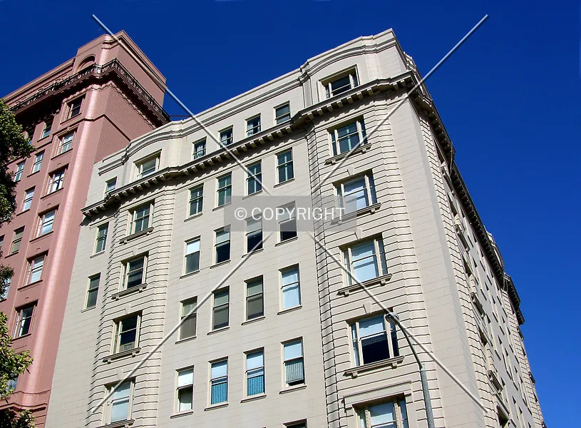 Photo 327-739-639