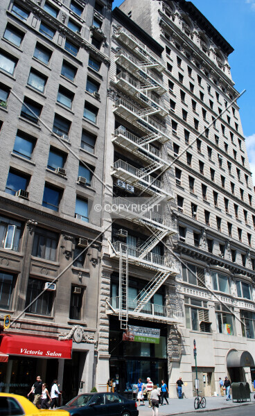 Photo 327-811-712