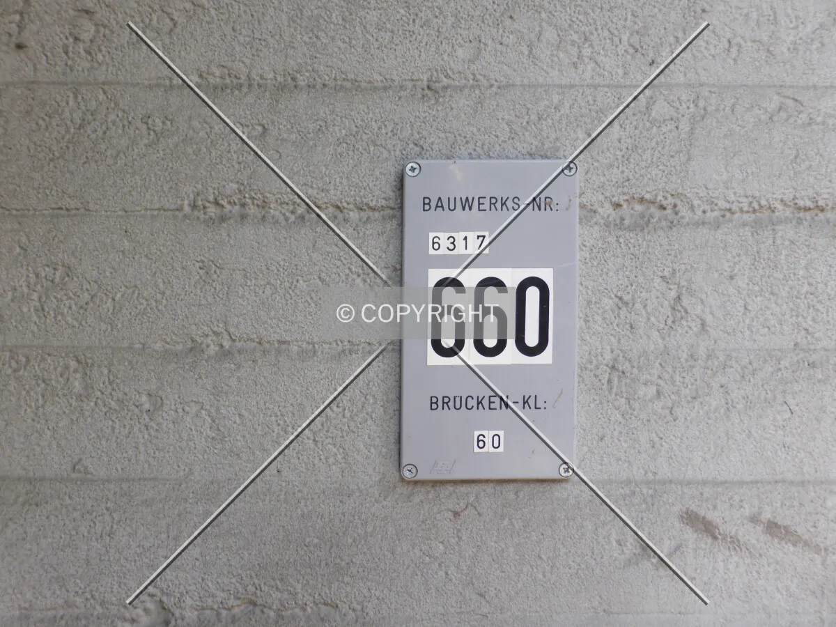 Photo 327-822-245