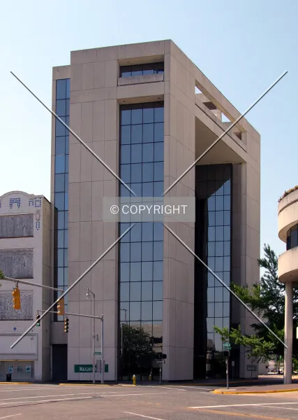 Photo 328-030-953