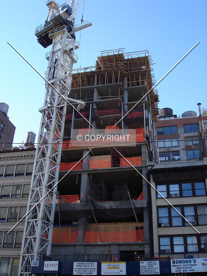 Raising the crane