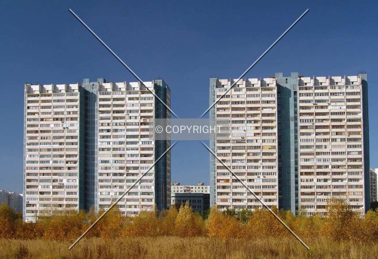 Front view from Yasnogorskaya Street