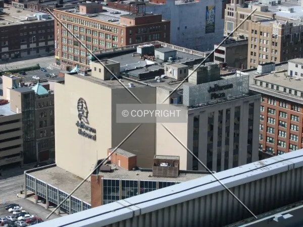 Photo 328-727-372