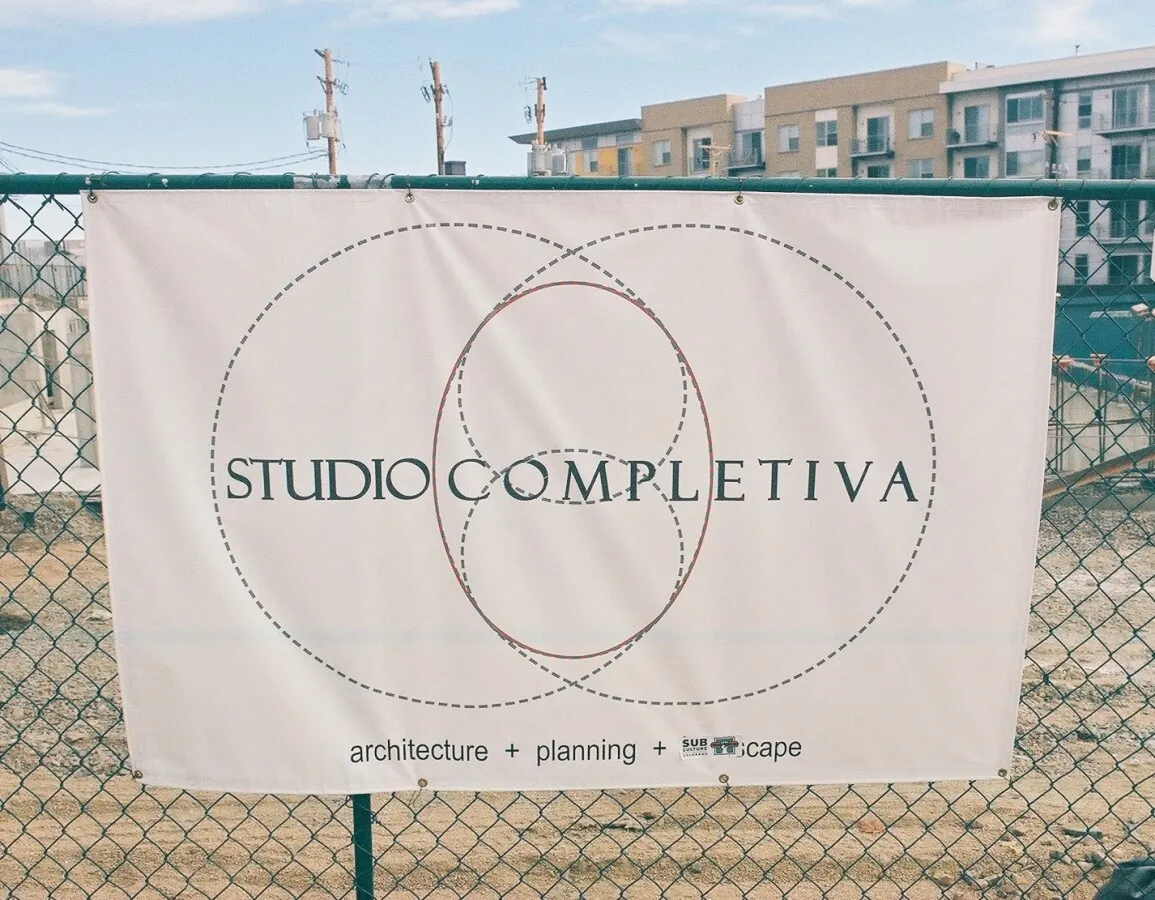 Promotional banner from the architect