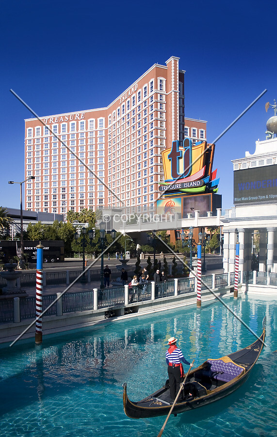 South view with the gondola of the Venetian Hotel