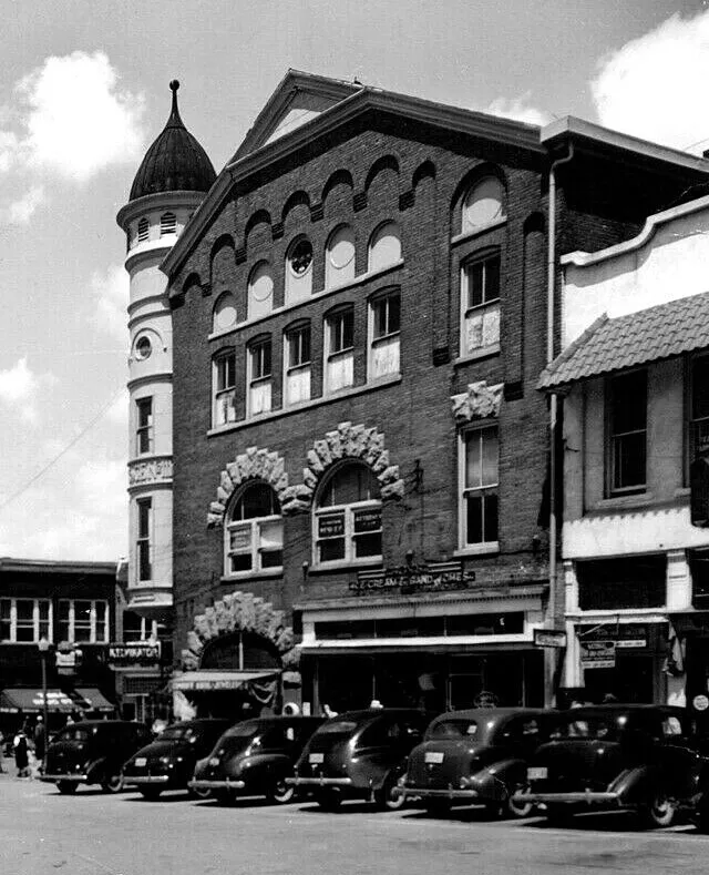 Vintage view from the southeast