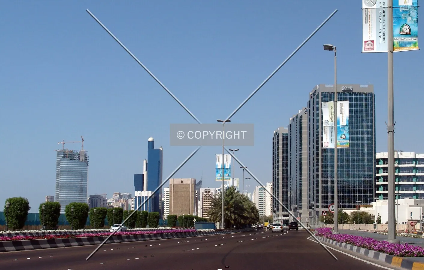 Corniche Road West