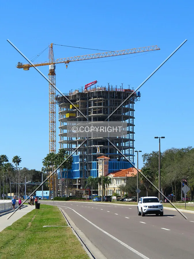 View to the southwest along Bayshore Boulevard