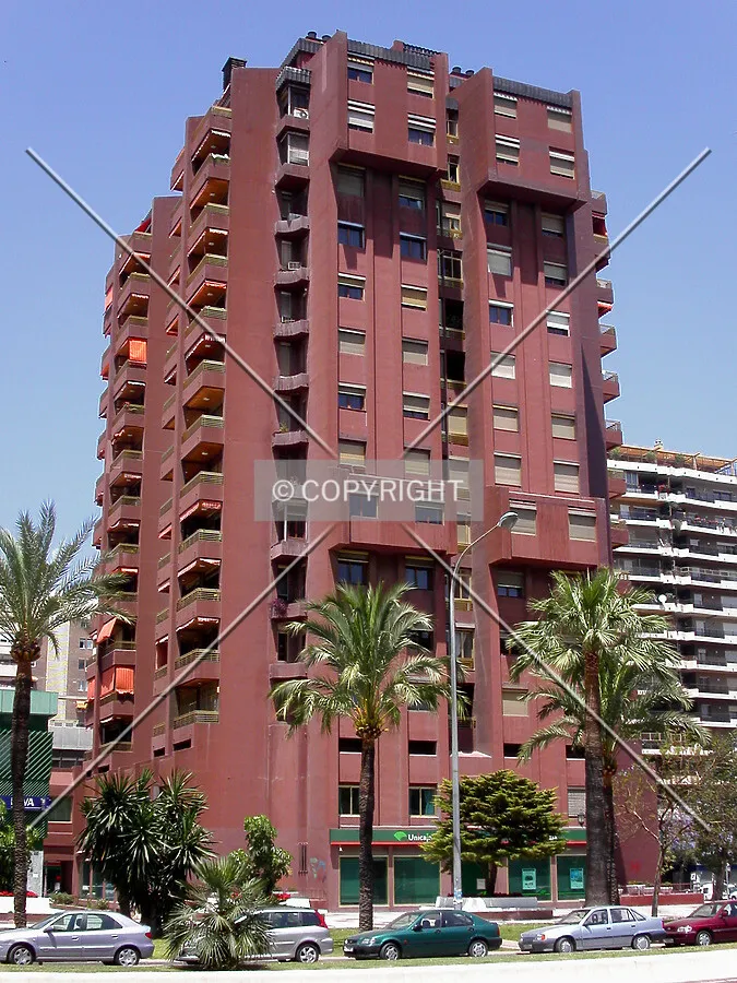 As seen from avenida de Andalucía