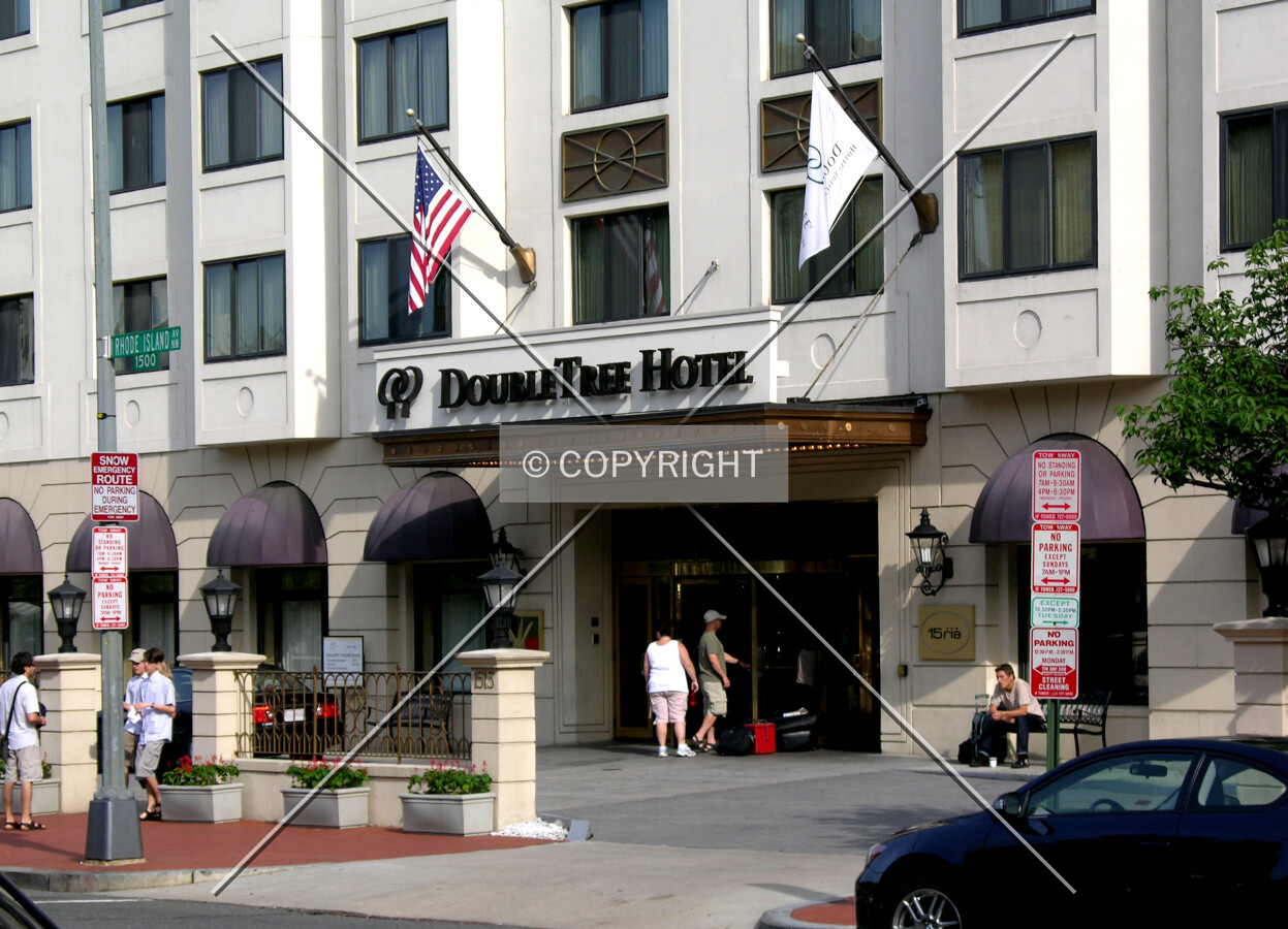Entrance off Rhode Island Avenue