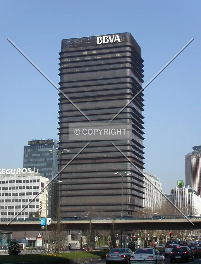 Tower seen from Paseo de la Castellana