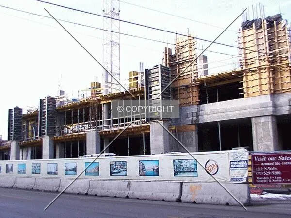 View along Division Street; 29 December 2002