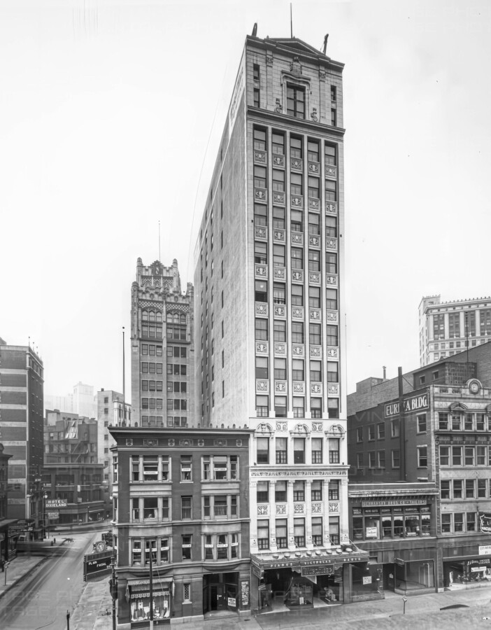 Photo 338-320-762