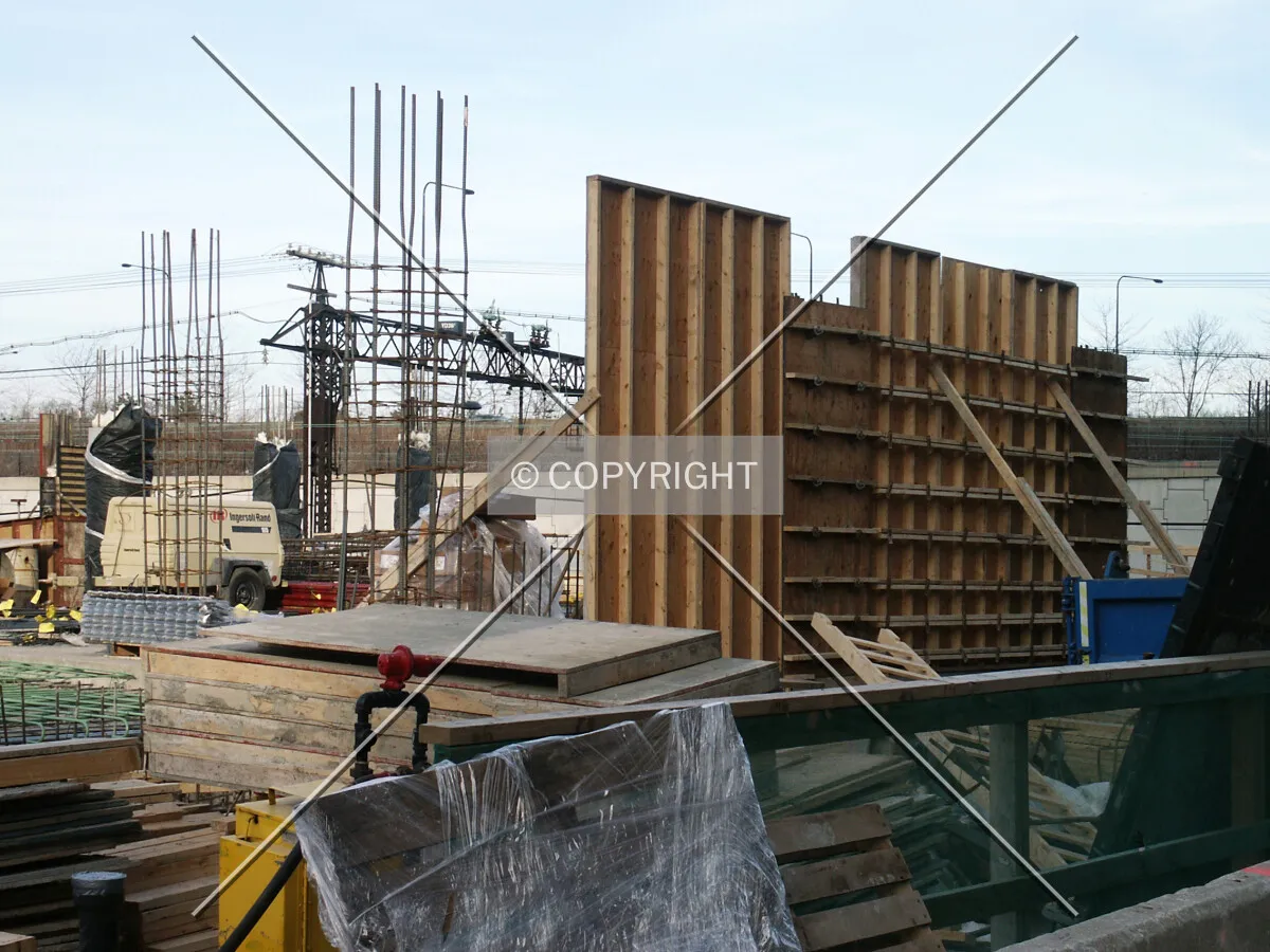 Columns rising from the ground level