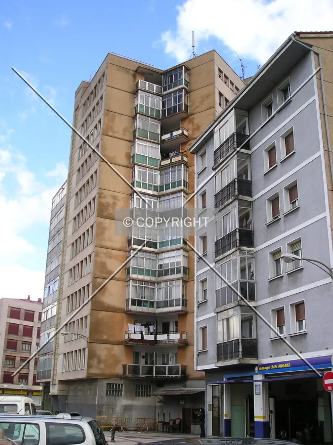 Side view from Dantzari Street