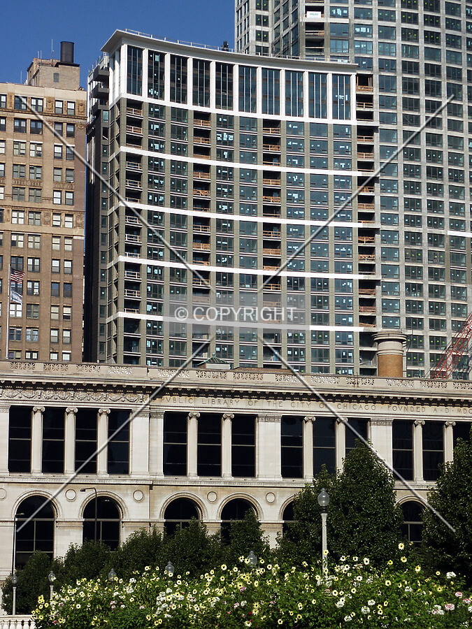 Southern section over the Chicago Cultural Center