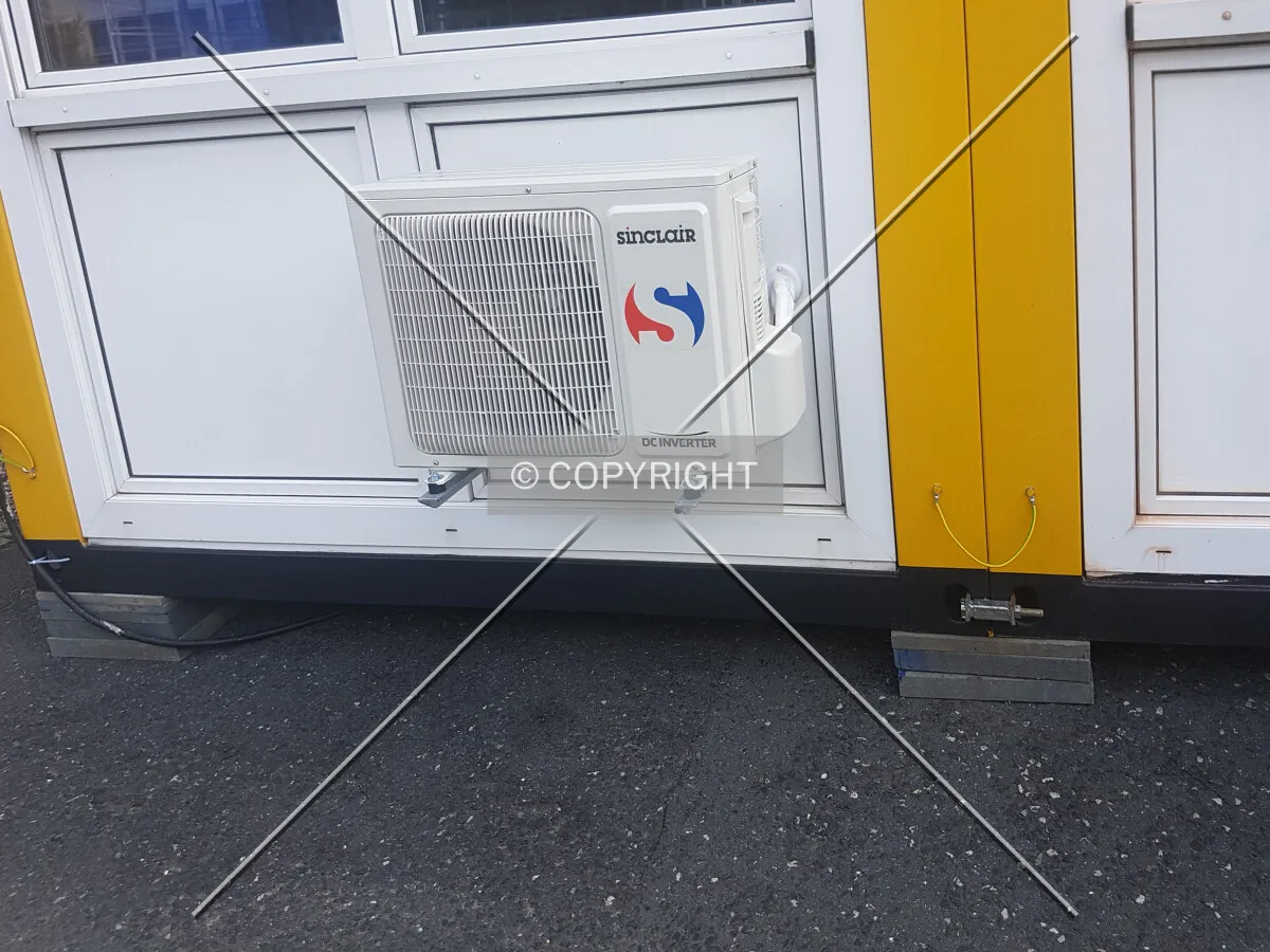 Sinclair DC Inverter - air conditioning - outside of a construction container