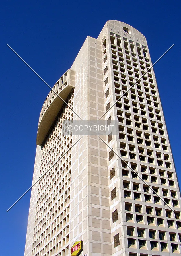 Looking up the southwest corner from Broad Street