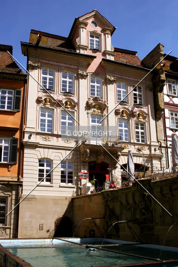 South facade over the Marktbrunnen