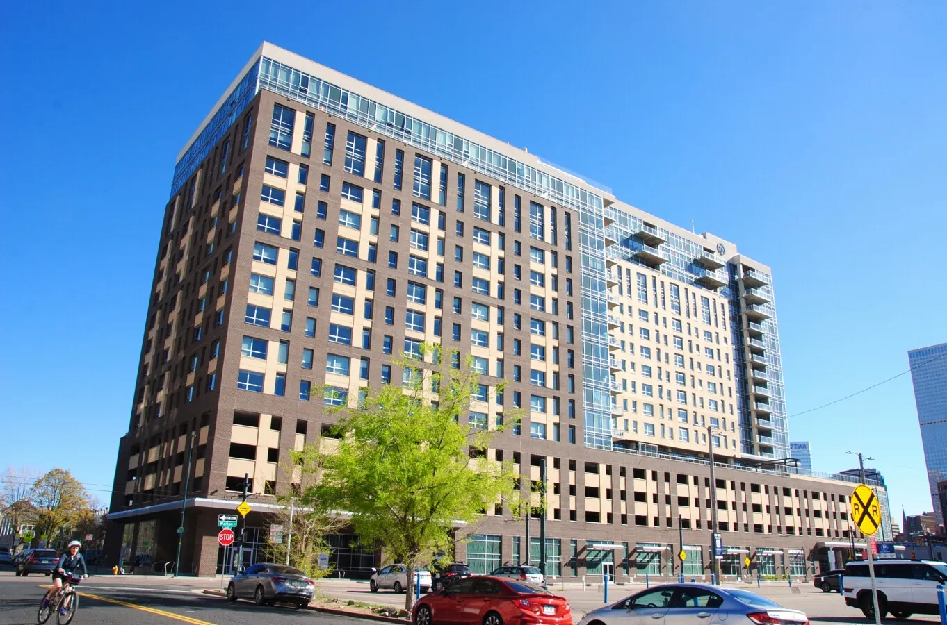 Photo 345-229-682