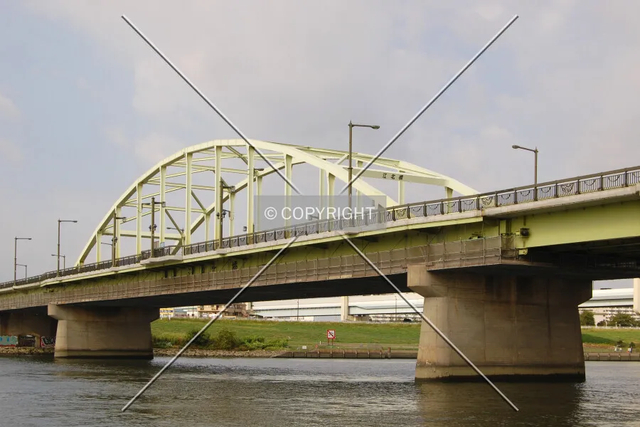 Photo 345-590-857