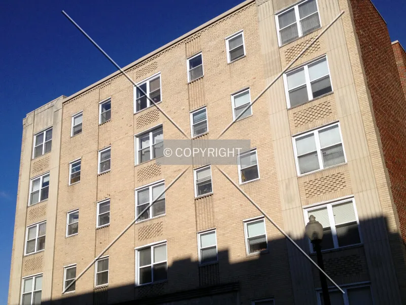 Photo 345-783-694