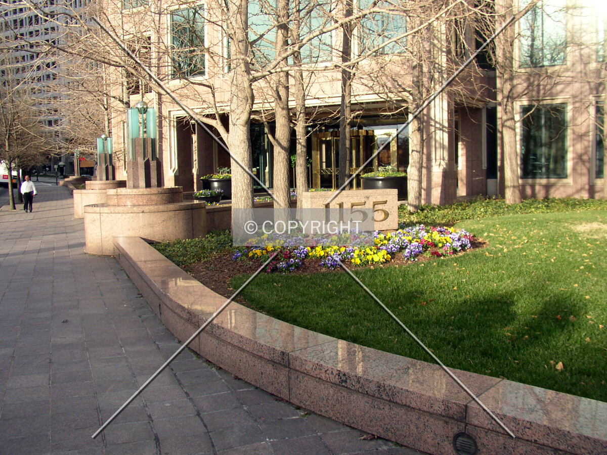Address plate and landscaping on the southern side off Peachtree Street NE