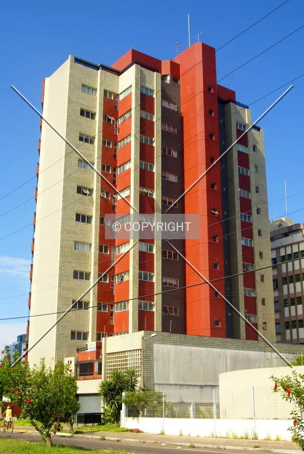 Rear view from across Benjamin Constant Avenue