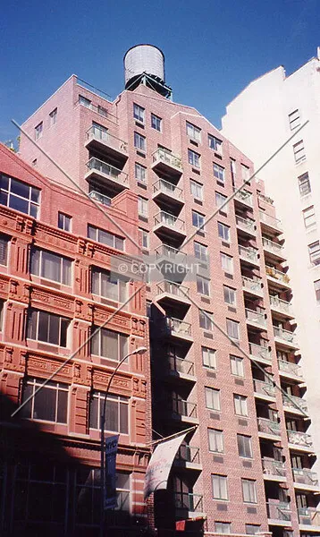 Photo 348-669-036